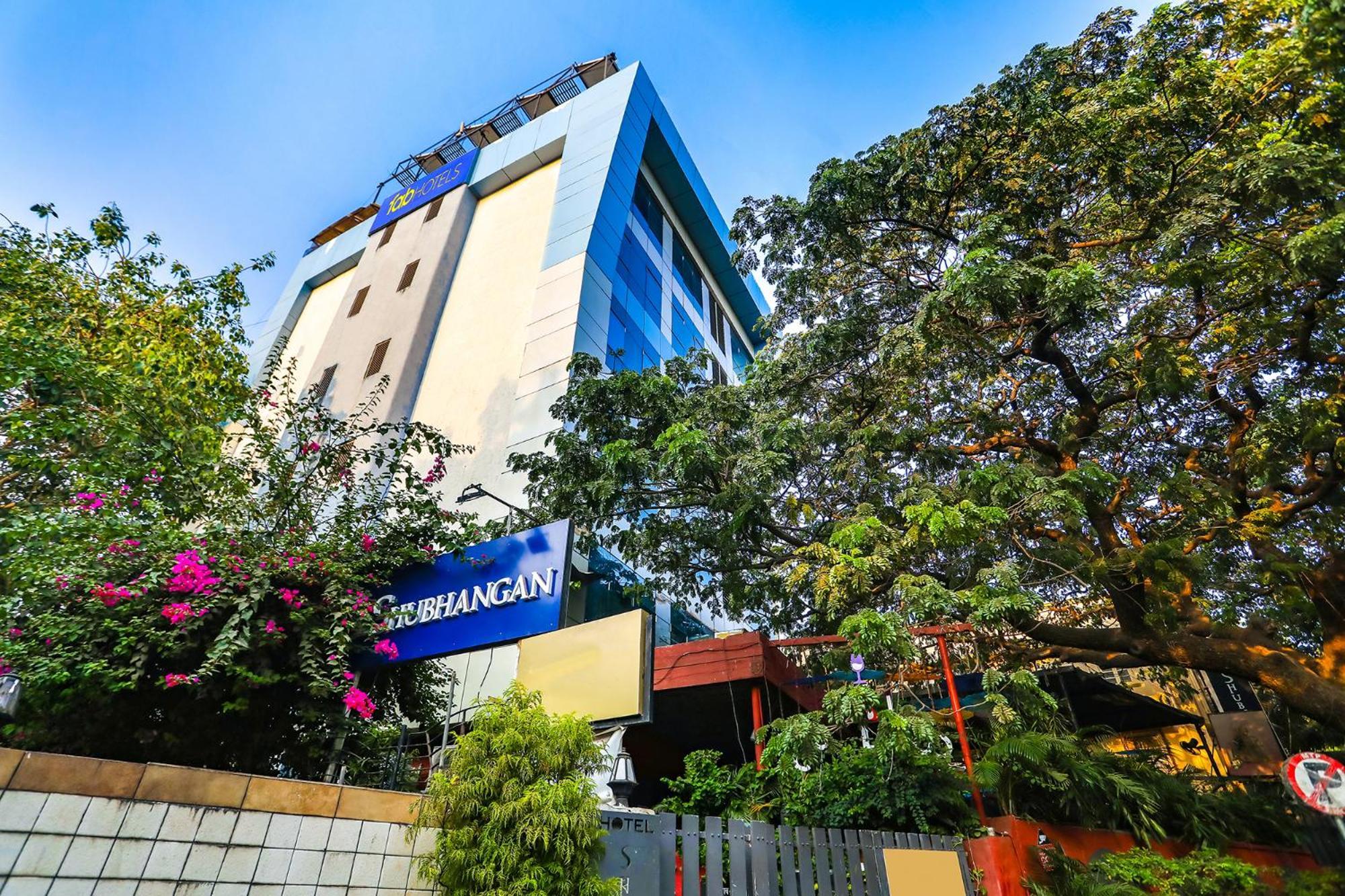 Fabhotel Shubhangan - Nr Bandra - Mumbai — Photos 1
